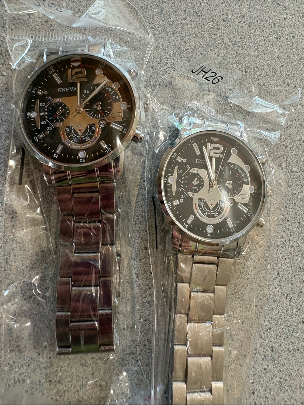 New-ENEVA stunning, classic unique Men's Silver Band Watch with Black Dial
